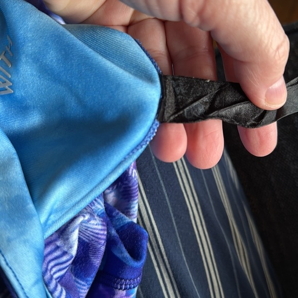 With Peloton purple/blue print leggings size medium - Picture 6 of 7